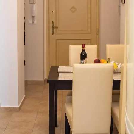 Theatroom Apartman *