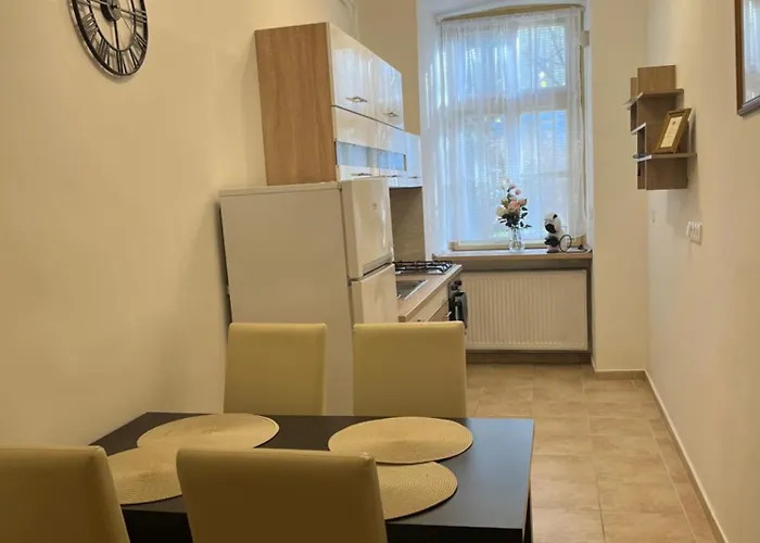 Apartment Theatroom Eger